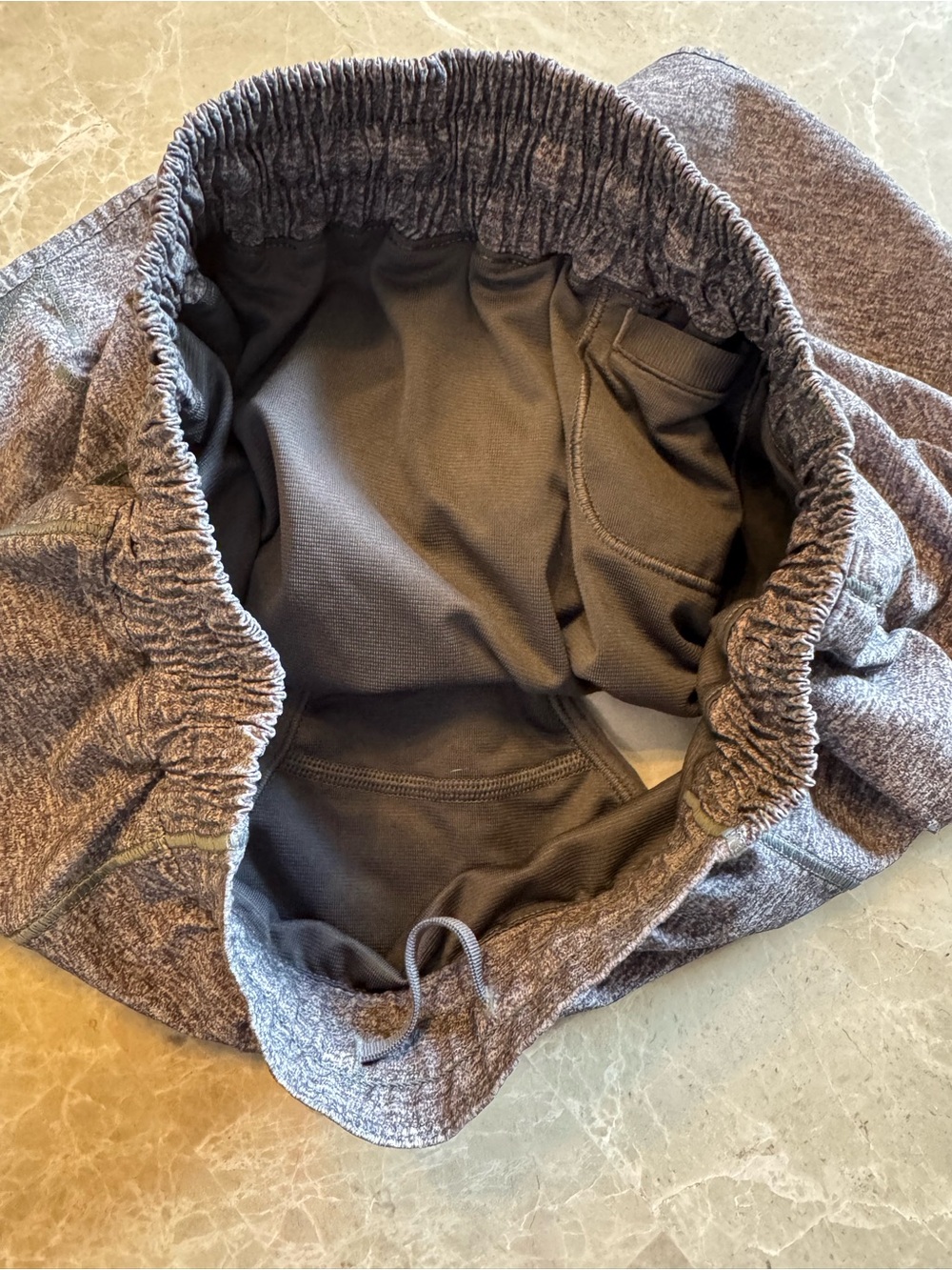 Lululemon Hotty Hot Shorts in Heather Lux Multi Heathered Black Size 4 - Picture 8 of 12